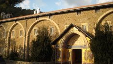 Духовникът бизнесмен