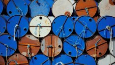 Спадът в иракския износ на петрол подкрепи цените