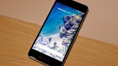 Проблемният старт на Google Pixel 2 