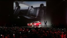 Илон Мъск: Повече рок звезда, отколкото главен изпълнителен директор