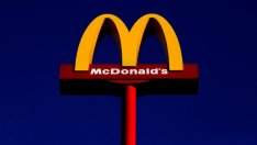 McDonald’s маха изкуствените съставки от бургерите