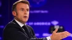 Макрон открива какво означава споделяне на властта и това не му харесва