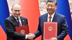 Си Дзинпин на среща с Путин: Връзките между Китай и Русия трябва да продължат поколения