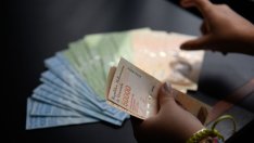 Курсът на венецуелския боливар спрямо долара е скочил с 480% със засилването на санкциите