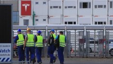 Бранденбург очаква заводът на Tesla да започне производство още този месец