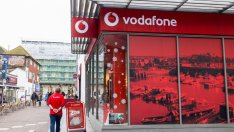 Vodafone планира съкращения на служители