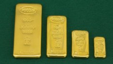 Търсенето на злато отчита над 10-годишен връх през 2022 г.