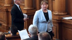 Деница Сачева: Трябва да се прецизират режимите за издаване на болнични