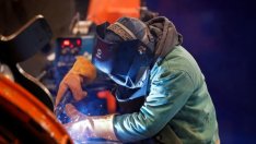 Извънредният труд да се увеличи от 150 на 300 часа, искат работодатели