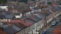 Цените на жилищата в Лондон ще спаднат и тази, и следващата година