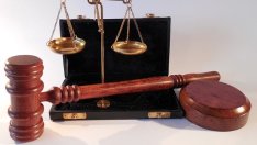 Прокурор над главния прокурор. Противоречи ли на Конституцията?