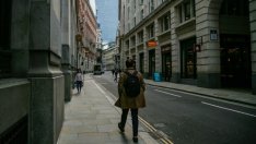 Безработицата във Великобритания нараства за първи път от началото на блокадите