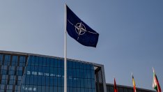 НАТО ще предложи на Украйна "мост" за евентуално членство и мисия за управление на военната помощ