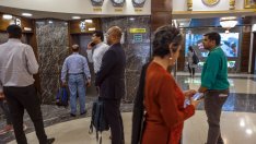 Южнокорейският индекс Kospi поведе загубите в Азия