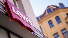 Levi's разширява серията си дънки за 300 долара в повечето си магазини