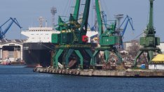 Държавата търси стратегически инвеститор за пристанище Варна
