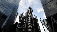 Лондон: При твърд Brexit ще облагаме финансовите услуги на ЕС