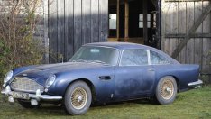 Aston Martin бе продаден на търг за рекордните 4,85 млн. долара