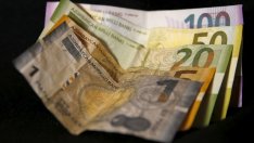 Азербайджан наложи ограничения върху отлива на чуждестранна валута