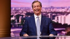 Фараж печели кибер битката за Brexit във войната за европейските избори