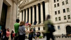 Dow скочи с 400 пункта, S&P 500 посрещна новото тримесечие без промяна