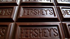 Hershey се оказа горчива хапка за Mondelez
