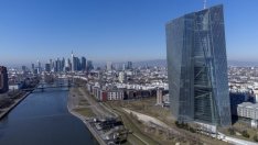 ЕЦБ посъветва банките да следят трансакциите на всички свои руски клиенти