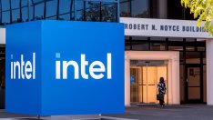 Лидерът на Intel: Имам пълната подкрепа на борда на компанията