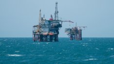 ЕС продължава да е най-големият купувач на руски петрол