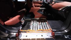 Електромобилната индустрия може да използва блокчейн за употребяваните батерии