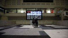 Междубанковата овърнайт лихва в Япония падна под нулата за пръв път от 2004 г.