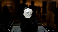 Най-скъпият необработен диамант беше продаден за 63 млн. долара