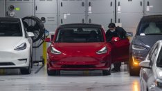 Tesla и Porsche помагат на електромобилите да оглавят три сегмента в Европа