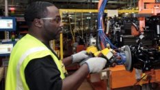 Растежът в САЩ през третото тримесечие  беше ревизиран от 2% на 2,7%