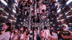 Инвеститорите от поколението Z се насочват от мемеакциите към метавселената