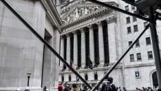 Паузата на лихвените повишения и подемът на пазарите