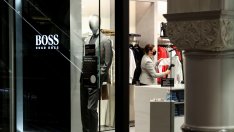 Hugo Boss повиши годишната си прогноза, докато трансформира бизнеса си