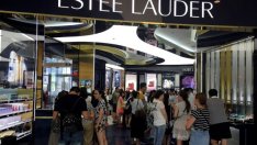 С безмитен рай Китай иска да върне потребителите на луксозни стоки у дома