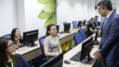 Аутсорсинг секторът е създал 33 хил. работни места у нас