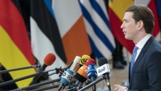 Австрийският канцлер Себастиан Курц подаде оставка