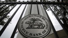 Индия неочаквано понижи две от ключовите си лихвени ставки