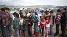 България праща хуманитарна помощ за бежанците на гръцко-македонската  граница