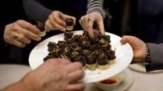 Суперхраната на бъдещето: Поничка от тарантули