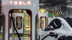 Tesla спира работа в Шанхай и Берлин за планирано увеличаване на производството