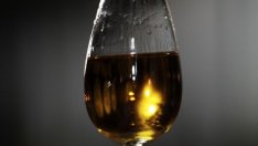 Продадоха 55-годишно шотландско уиски за 94 000 долара