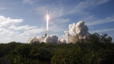 Защо успехът на SpaceX е крайъгълен камък за космическата индустрия