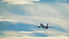 България ще преговаря с авиокомпании за нови чартъри с цел възстановяване на германския пазар