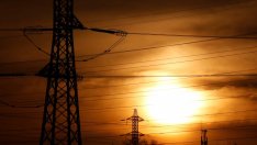 Експерти: Електроенергията ще поскъпне, но не драстично