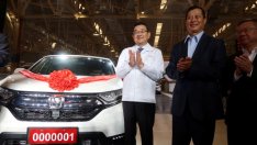 Март носи девети пореден месечен спад на автомобилните продажби в Китай