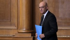 Управителят на НЗОК: Проблемите "се замитат" под масата